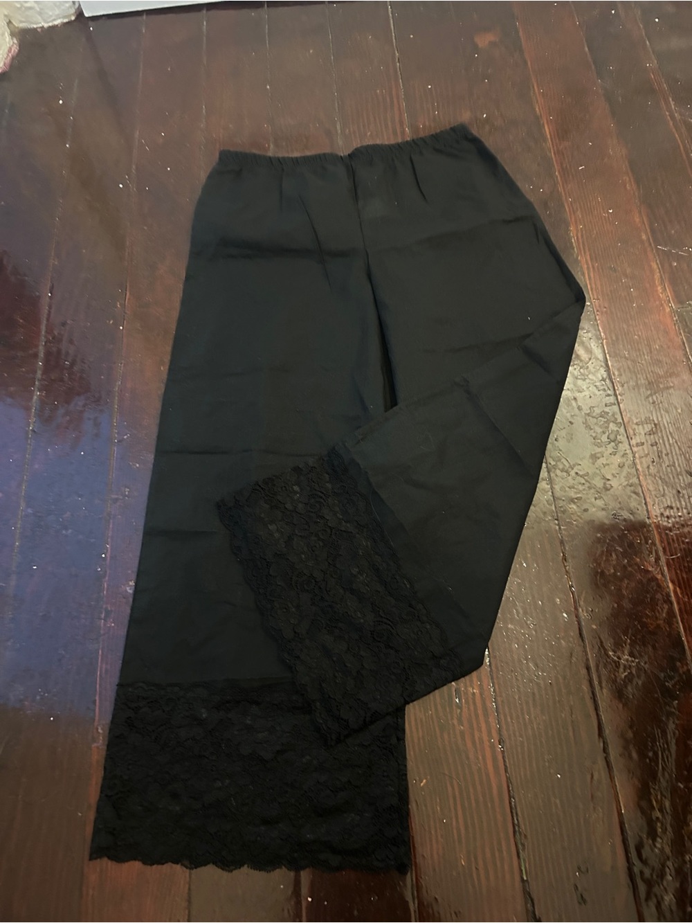 Lightweight 100% cotton underskirt with lace trim.